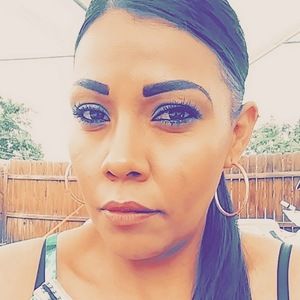 Meet your Posher, Perla